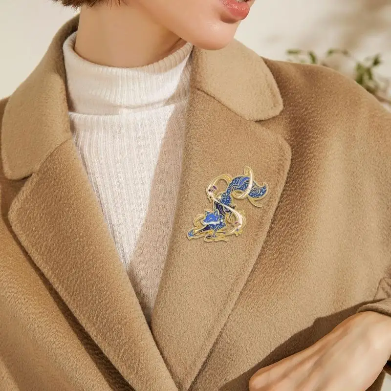 31BF Sturdy Zinc Alloy Foxes Pin Featuring Starry Detailing Secure Clasp Foxes Brooch For Casual Or Formal Occasions