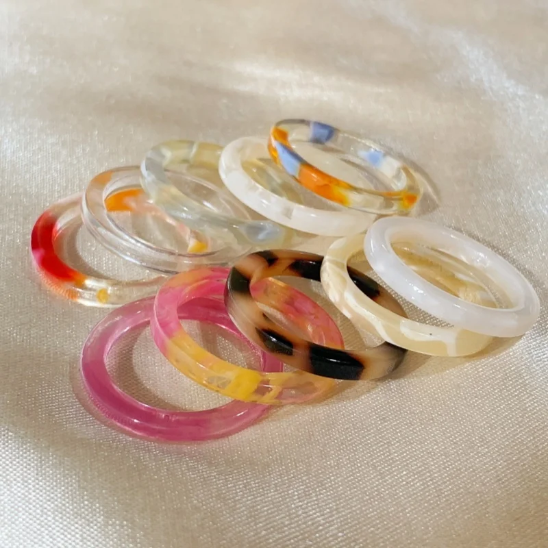 10 piece cute Y2K resin ring set for daily shopping wear, gifts for family, friends, and loved ones during holidays
