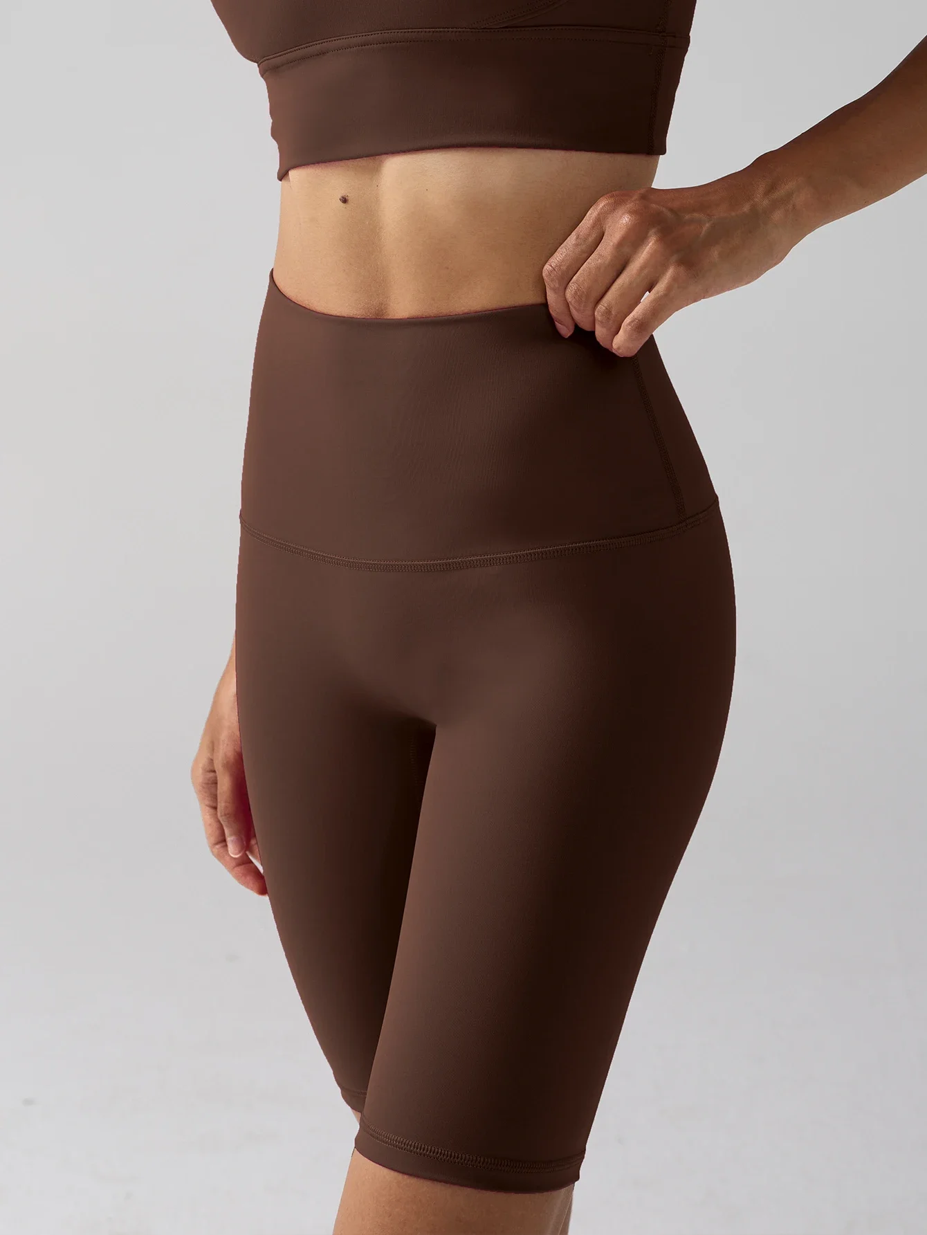 

Летние женские шорты для йоги с высокой талией, эластичные, без неприглядных швов, с эффектом подтяжки бедер, для бега, велоспорта, фитнеса и занятий спортом на открытом воздухе