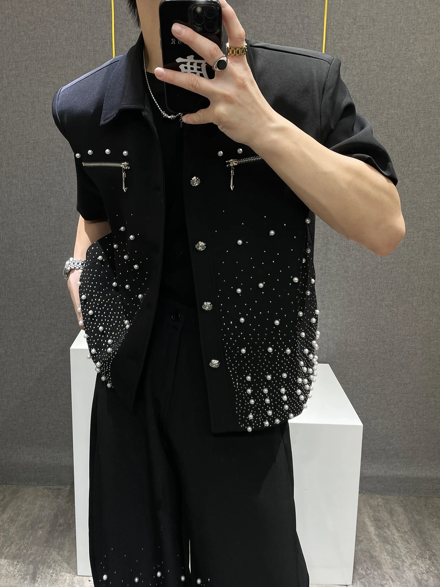 2025 New Fashion Trend High-End Heavy Rhinestone Black Jacket Set for Men Summer New Stylish American High Street Two-Piece Set