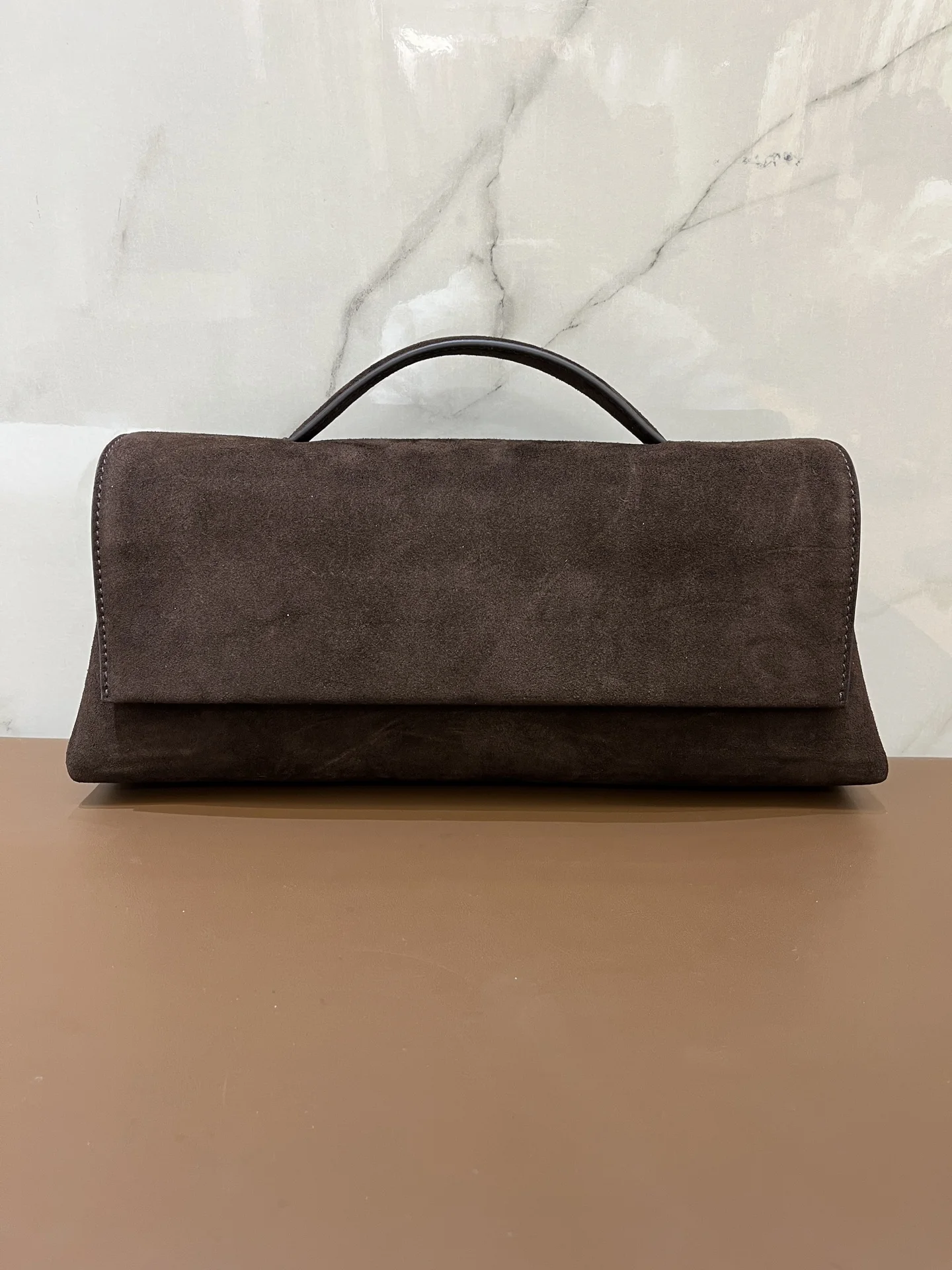 New Autumn/Winter High-Quality Lambskin Handbag For Women Colors: White + Brown Size: 30 X 35 Cm