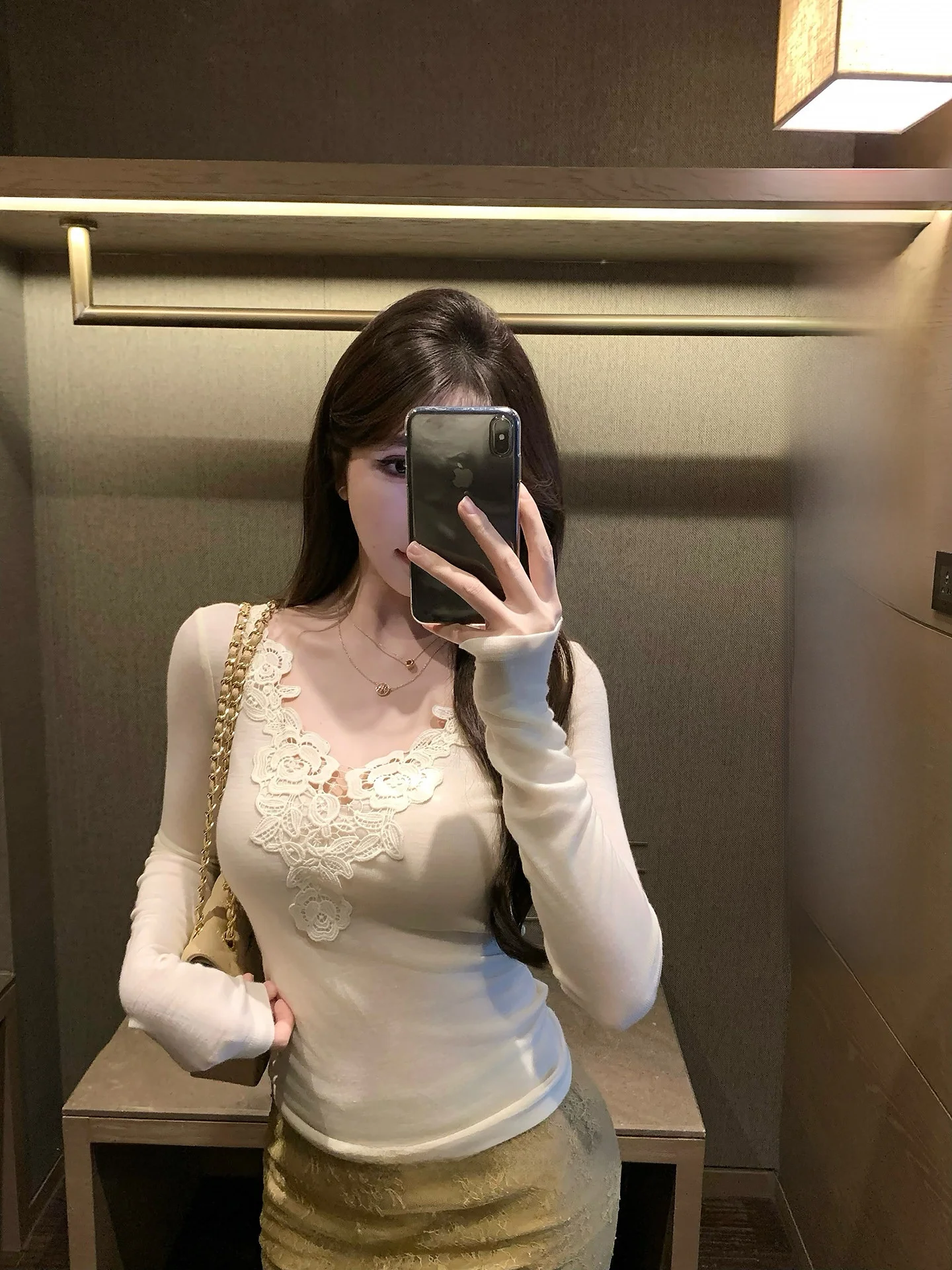 

Ele Lace Trim Splice Long Sve V-Ne Slim Fit Thin T-irt Women's Sexy Personali Spring Commute Sle Color Top