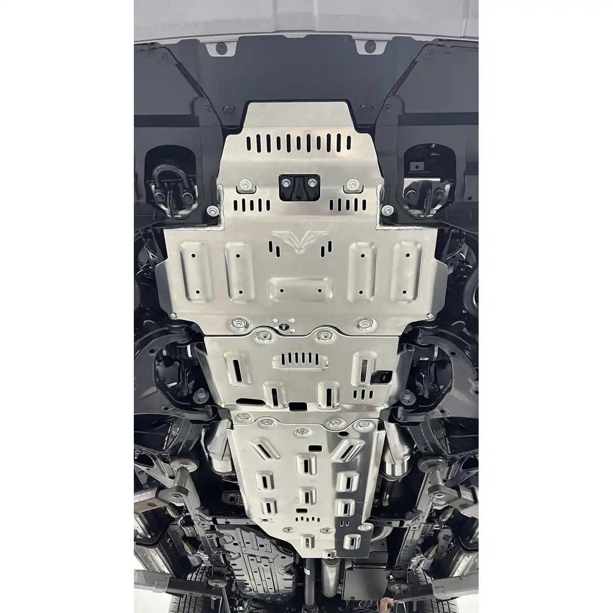 

Factory Direct Sales of Protective Bottom Plate Accessories ForLexus LX700