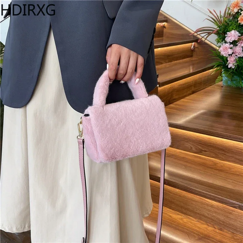 Bolso de hombro de terciopelo liso de alta calidad para invierno, bandolera con cerrojo y cremallera, bolso cruzado de moda, bolso de felpa Popular y versátil suave, 2024