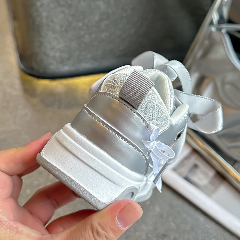 Mode Silber weiße Spitze atmungsaktive Schuhe für Baby Mädchen Schuhe Kinder Sneaker Kinder Sport Kleinkind vulkan isierte Schuhe 26-36