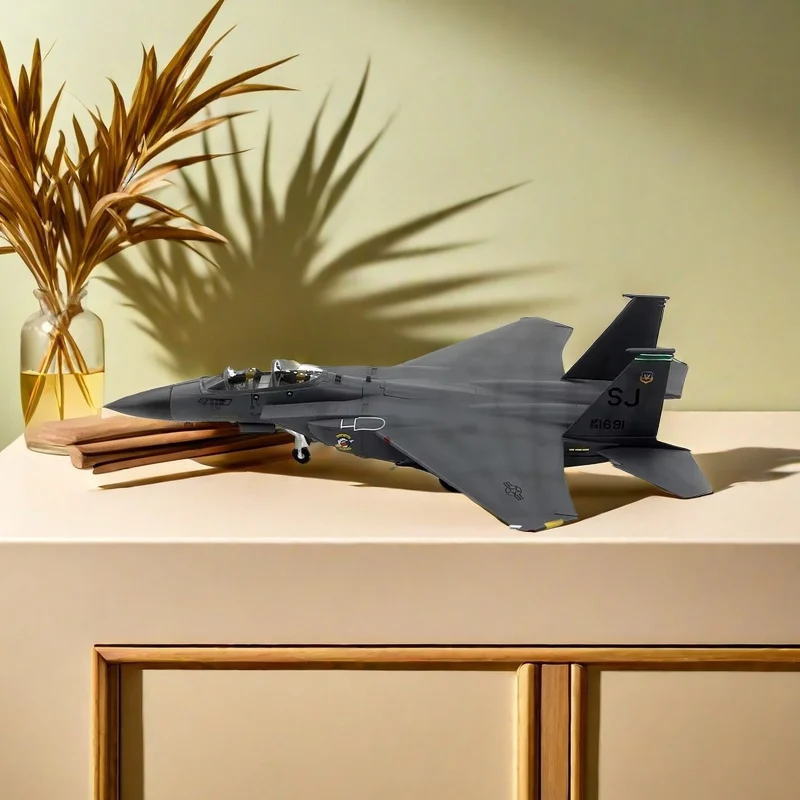 2024 1/72 Scale U.S. Air Force F-15E Strike Eagle Combat Aircraft 336th Squadron F15 Finished Militarized Combat Aircraft Model