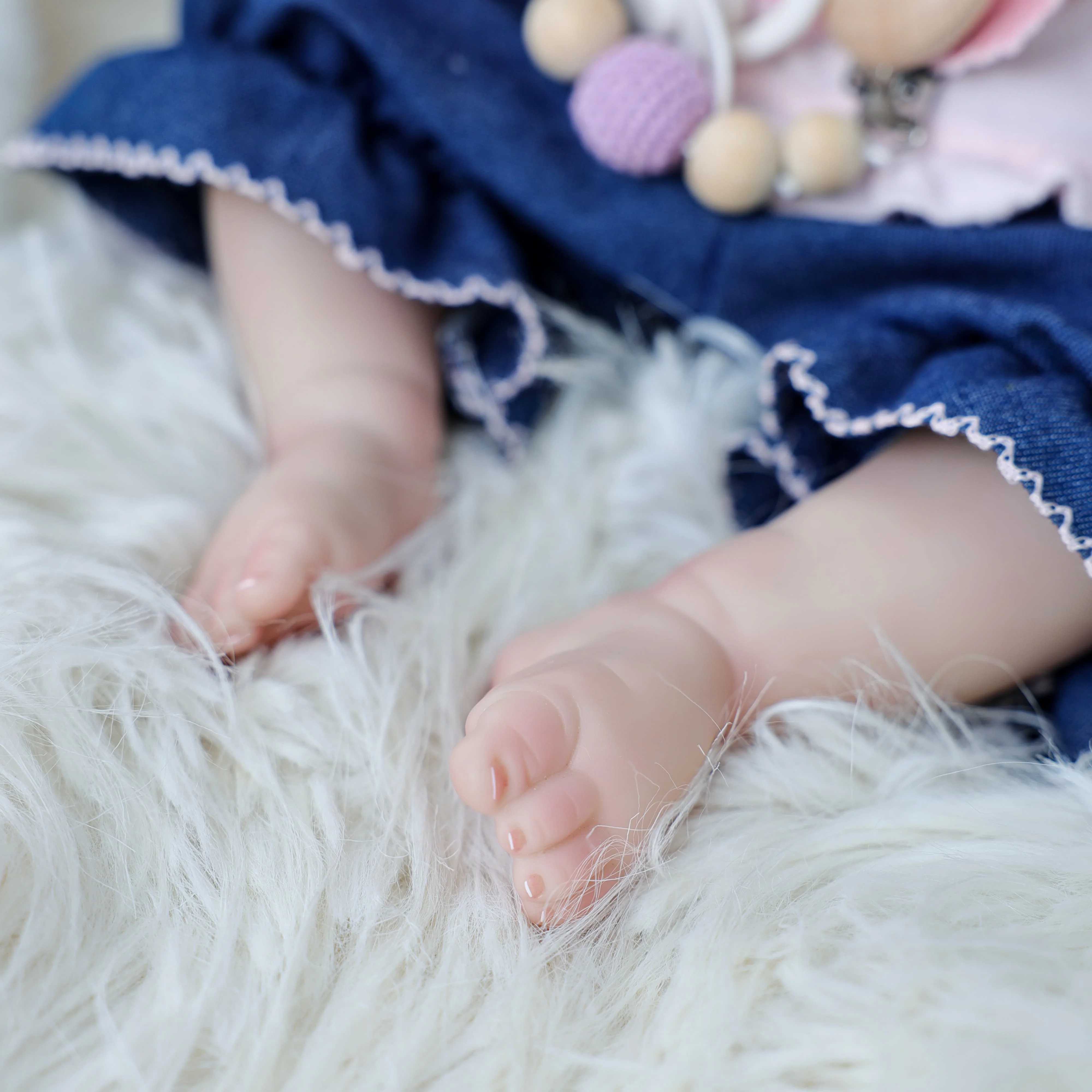 โคลเวอเรย์ 20 นิ้ว 49 ซม. ตุ๊กตาซิลิโคนไวนิลนุ่มคุณภาพสูงสำหรับแต่งตัว ของเล่นเด็กที่สมจริงและสวยงาม