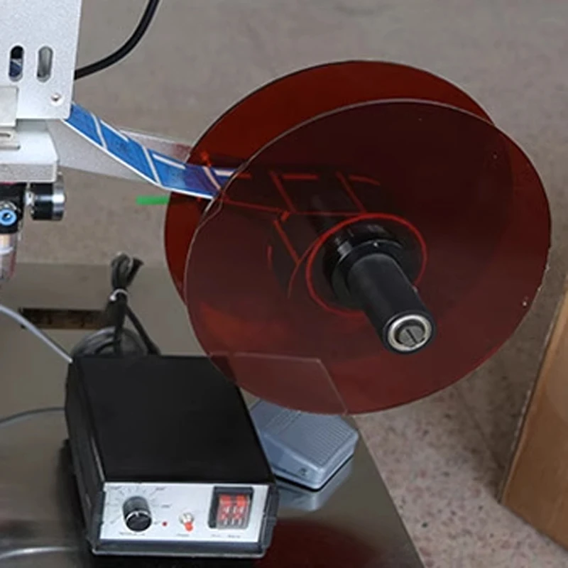 MT-60 Flat Labeling Machine Automatic Small Flat Self-Adhesive Labeling Machine Square Bottle, Flat Bottle, Paper Box, Card, Pla
