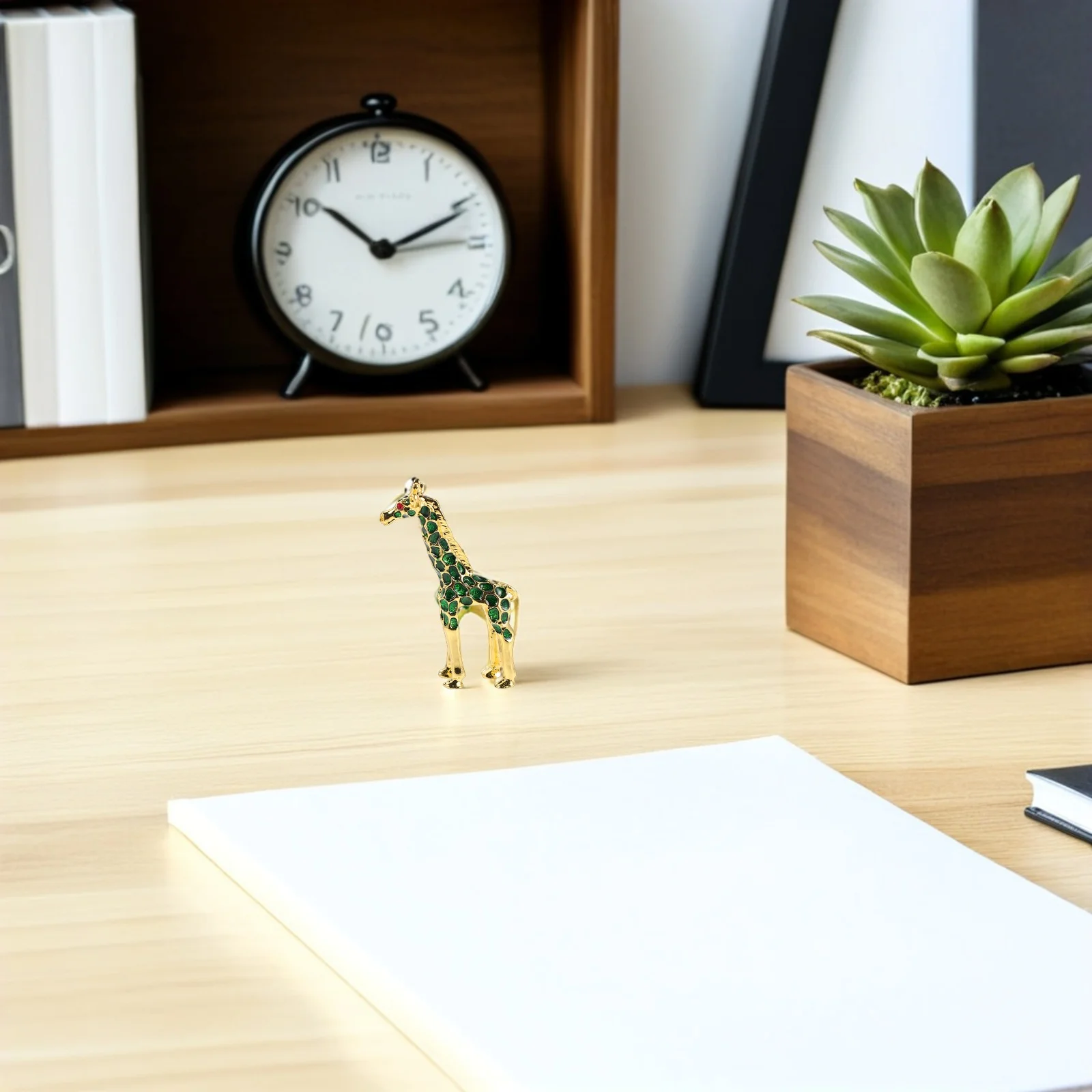

Office Decor Bedroom Giraffe Statue Keepsake Figurine for Home Decorative Metal Green