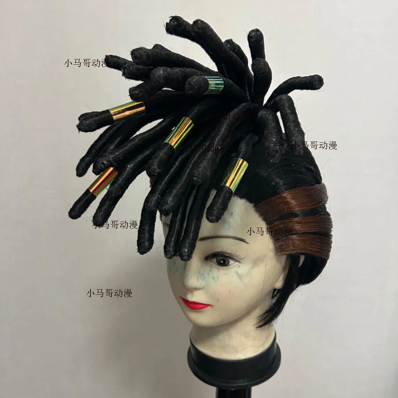 

Heat Resistant Fiber Cosplay wig Styling for refer to League of Legends Ekko