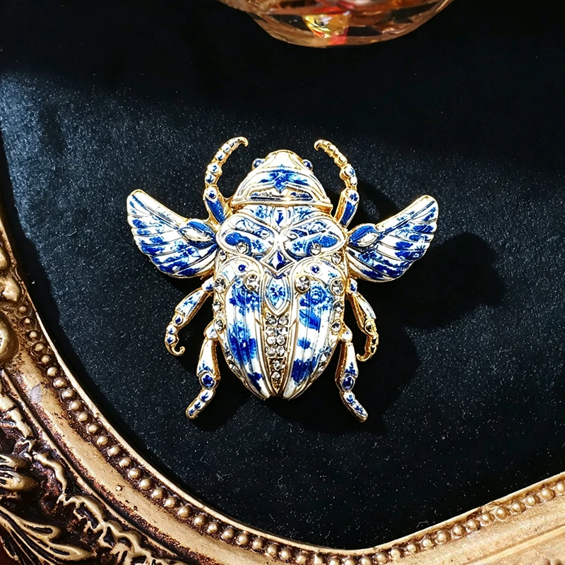 Enamel Beetle Brooch Blue and White Floral Scarab Bug Pin Rhinestone Metal Lapel Badge Clothing Accessory