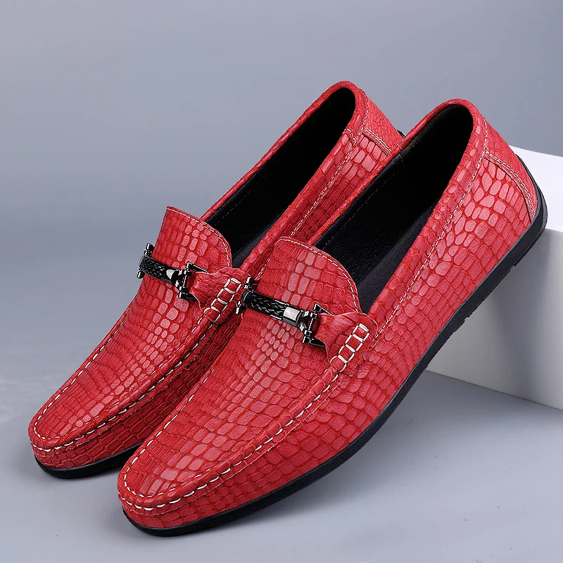 Summer Genuine Leather Men Loafers Breathable Flats Men\'s Casual Shoes Moccasins Man Lightweight Driving Shoes Red Wedding Shoes