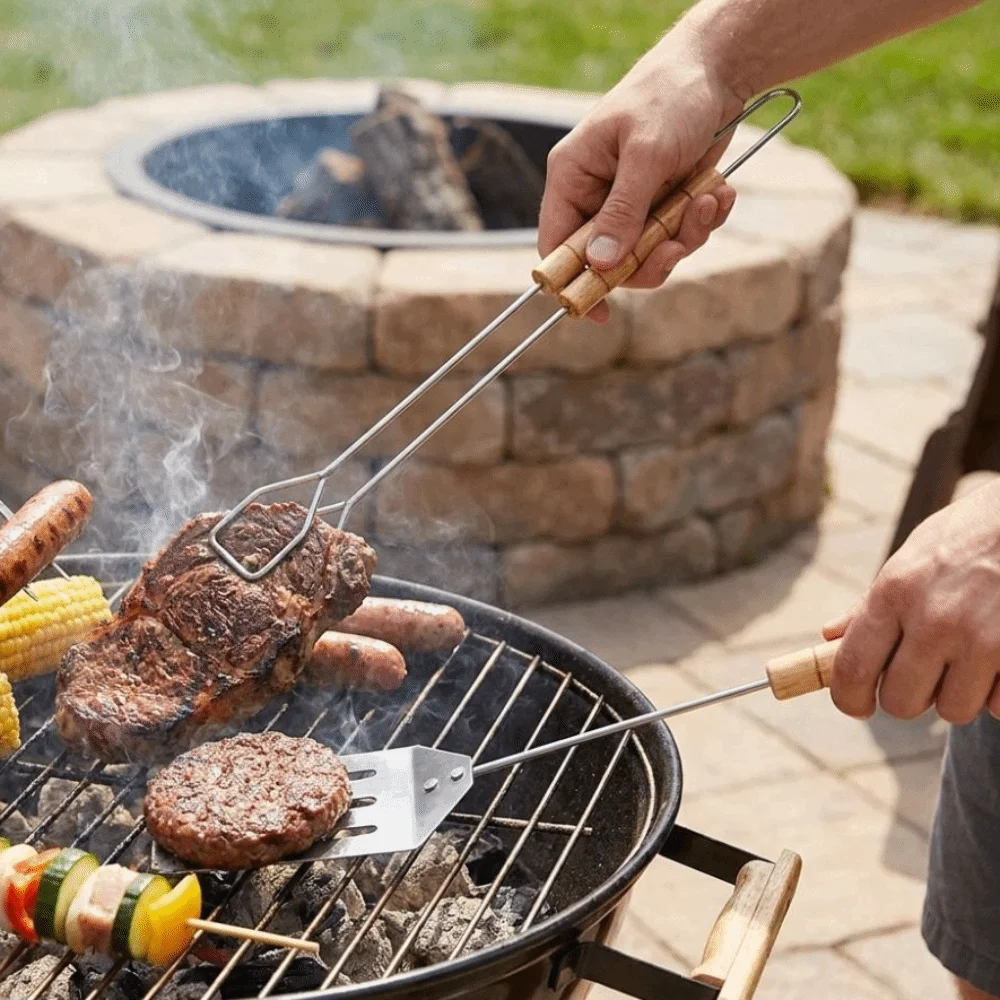 Conjunto de 3 Peças de Espátula, Pinça e Garfo para Churrasco em Aço Inoxidável com Cabo Longo de Madeira, Ferramenta de Churrasco Resistente ao Calor e à Ferrugem, Espessado