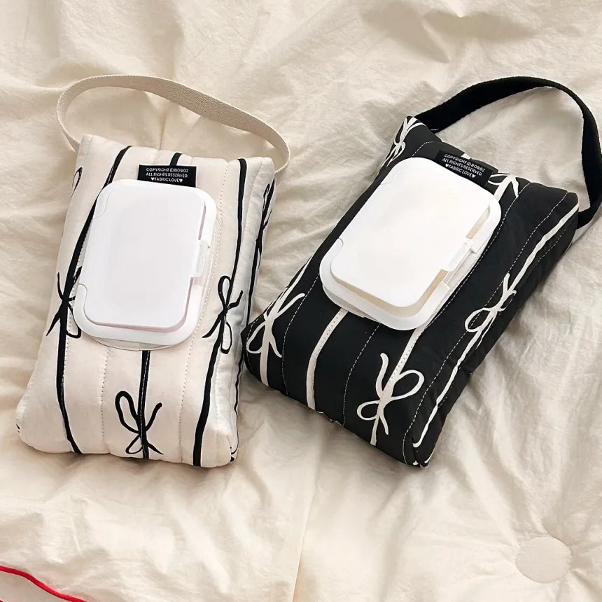 Korean Ins Style Cotton Car Tissue Box Black White Bow Design Quilted Wipe Pouch Stroller Hanging Organizer Baby Diaper Clutch
