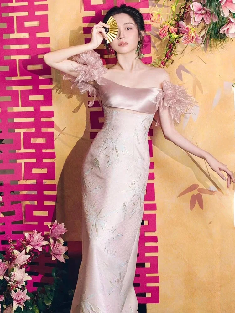 

Свадебное платье на одно плечо для невесты, облегающее, для помолвки и свадебных вечеринок, китайский утренний халат с вышивкой.