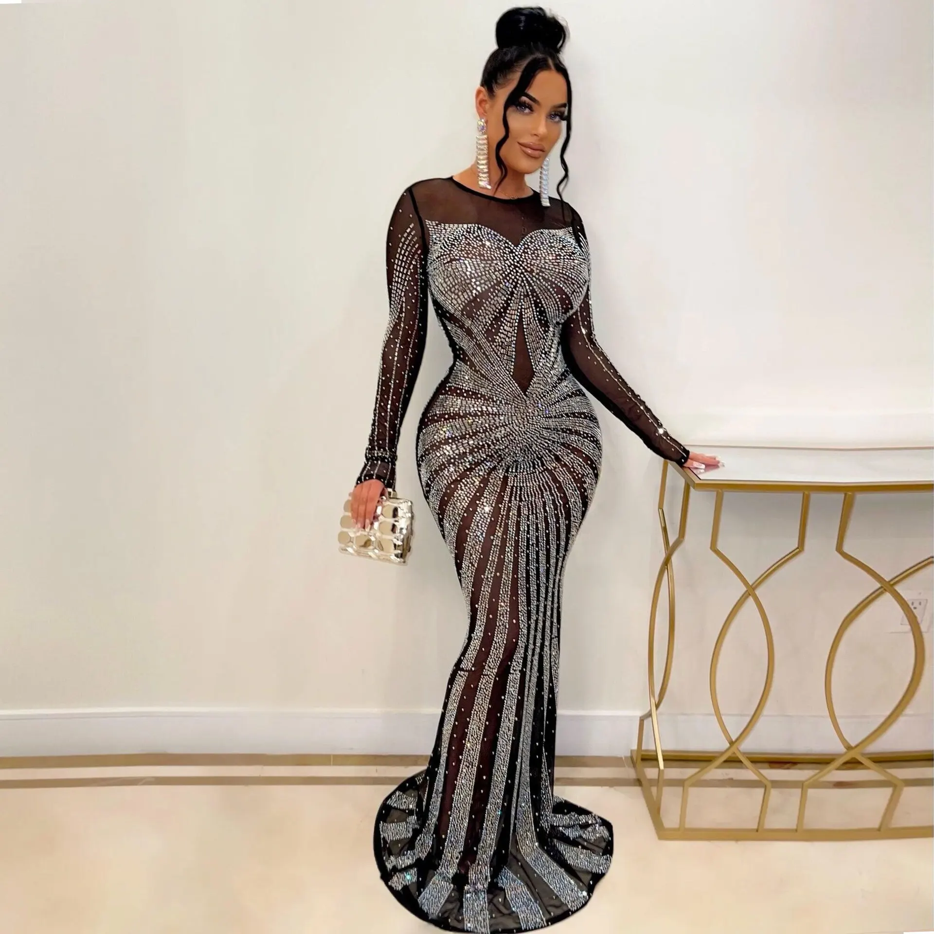 Sexy strass Crystal Mesh See Through Maxi Dress nuove donne manica lunga Birthday Night Clubwear abito lungo abito da festa di nozze