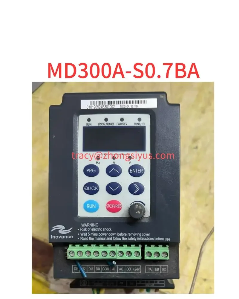 

Used MD300A-S0.7BA 0.7 kw converter