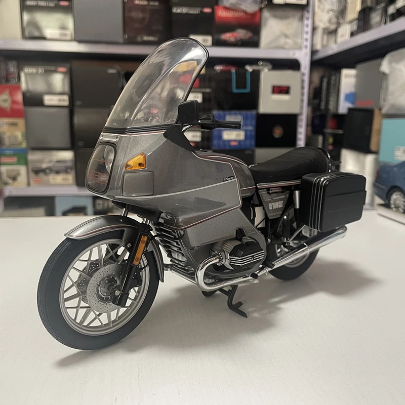 1:10 Scale Diecast Alloy BMW R100RT Travel Edition Motorcycle Toys Cars Model Classics Nostalgia Adult Souvenir Gifts Display