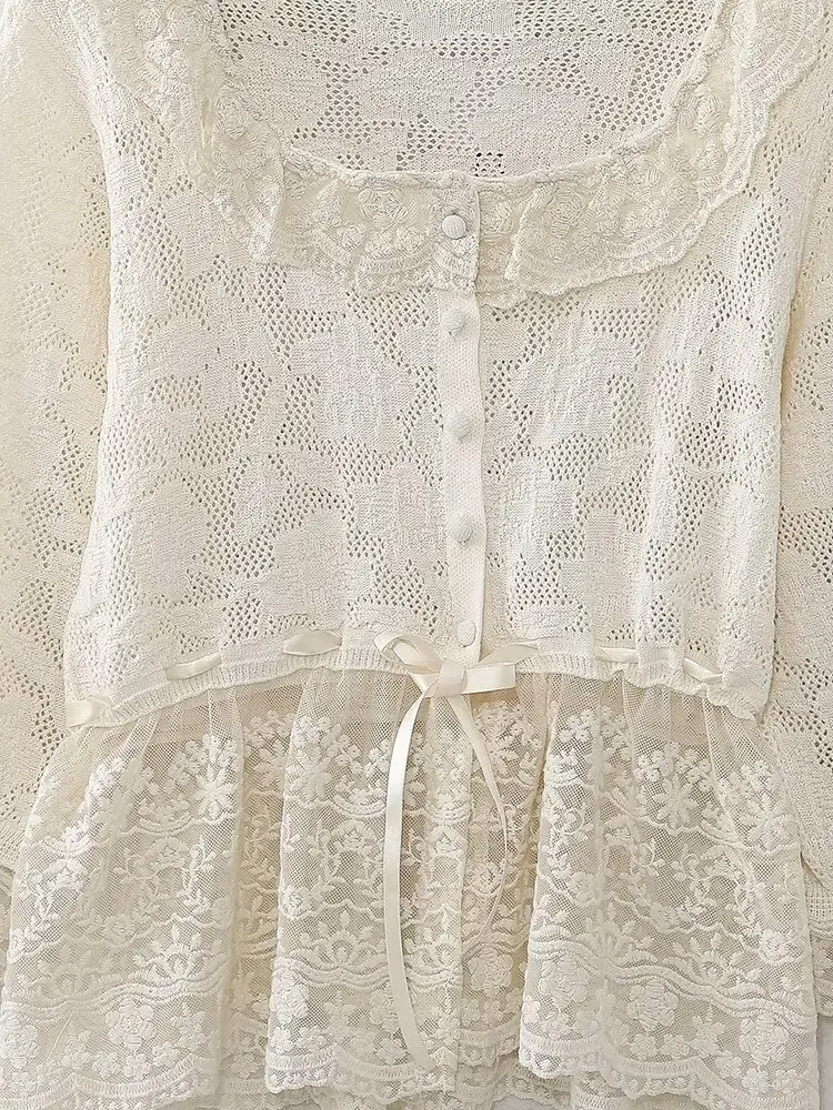 Maxdutti 2025 Summer Shirt French Beige Elegant Lace Shirt Women Minimalist Retro Knitted Blouse Women Pullover top