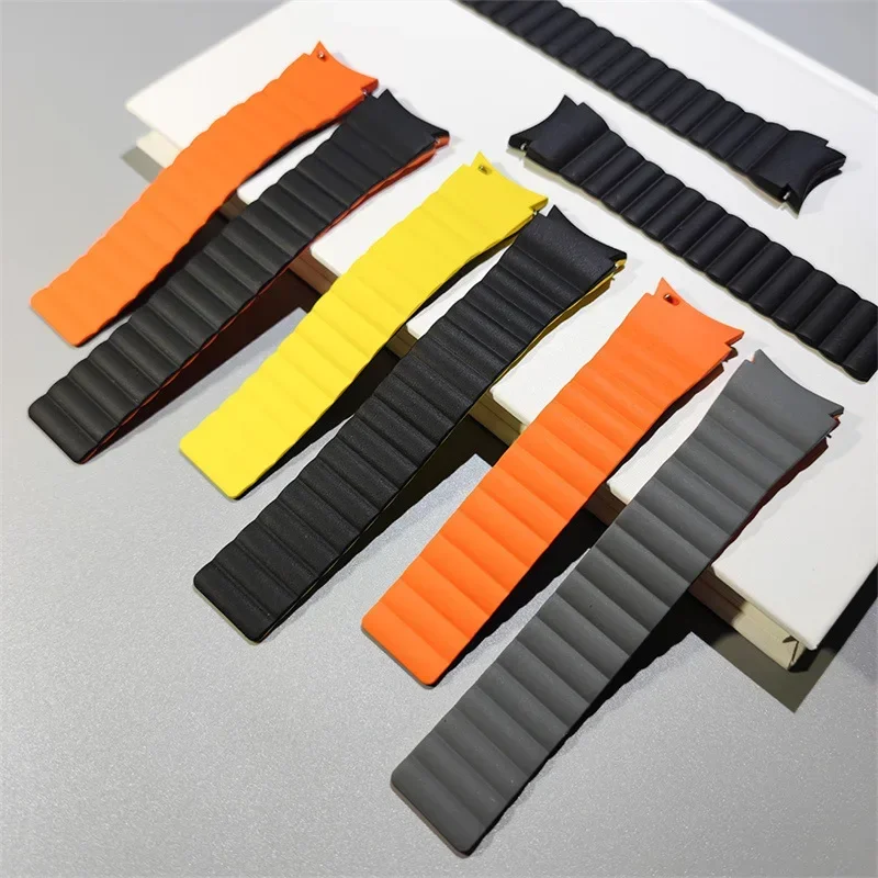 Cinturino in Silicone senza fessure per Samsung Galaxy Watch 6 5 4 Classic 42 46mm 43 47mm 5 pro 45mm 40mm 44mm cinturino magnetico con estremità