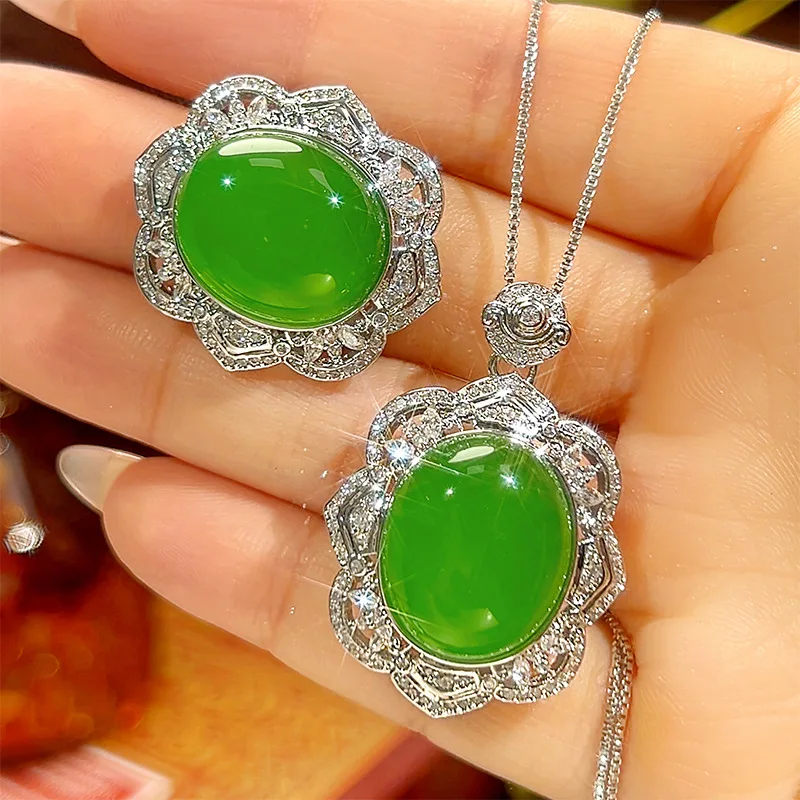 Elegant Green Jade Cabochon Ring Necklace for Women Adjustable Ring Cutout Flower Halo Macrame Jewelry Wedding Gift for Guest