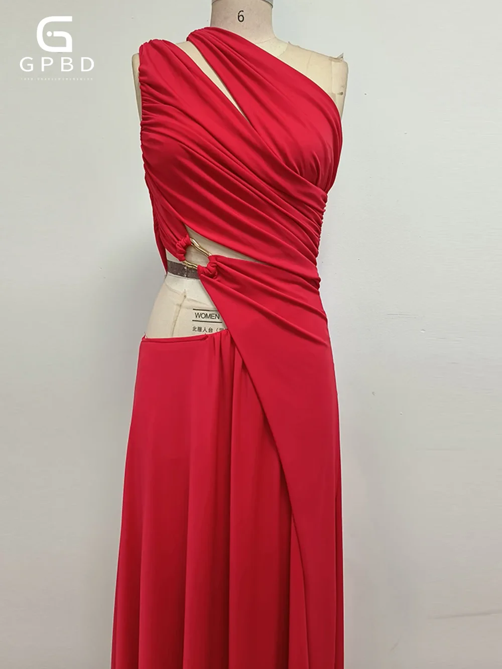 Women's Sexy One-Shoulder Red Maxi Party Dress with Cut-Out Detail Folds Slit Flowing Elegant Stylish Evening Party Gown