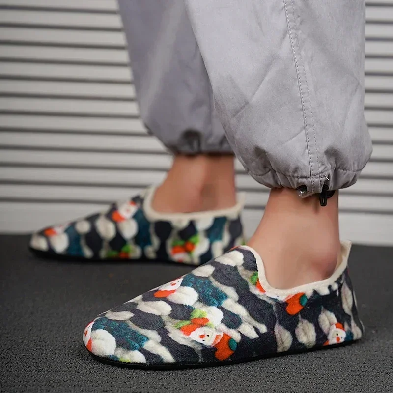 2024 Winter Katoenen Schoenen Mannen Kerst Print Warm Slip Op Lichtgewicht Pantoffel Vrouwen Pluche Huis Katoenen Loafers Unisex Warme Schoenen