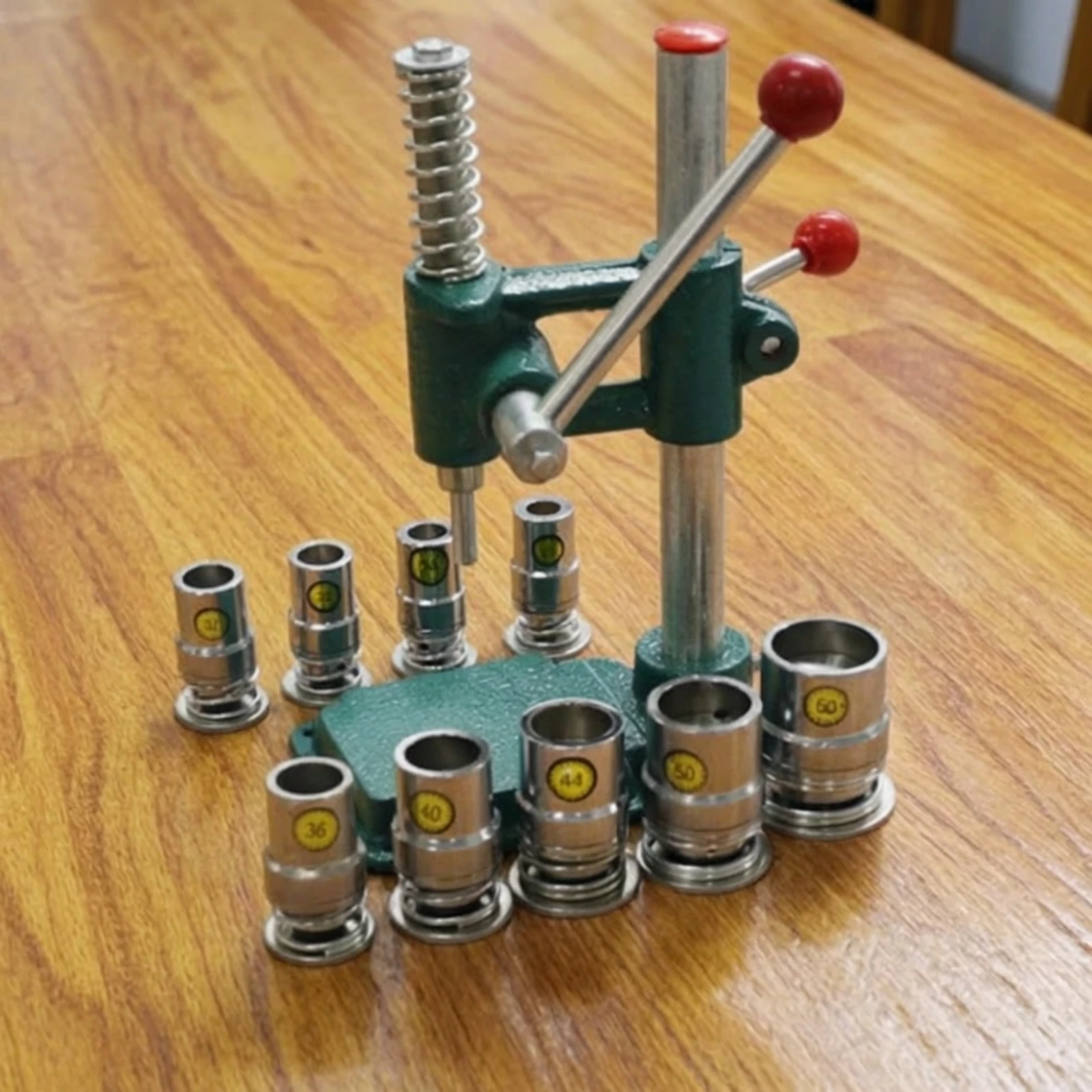 Button Press Machine Hand-Operated Manual Press Machine Craft Tool Heavy-Duty Long-Lasting for Crafters, Studios