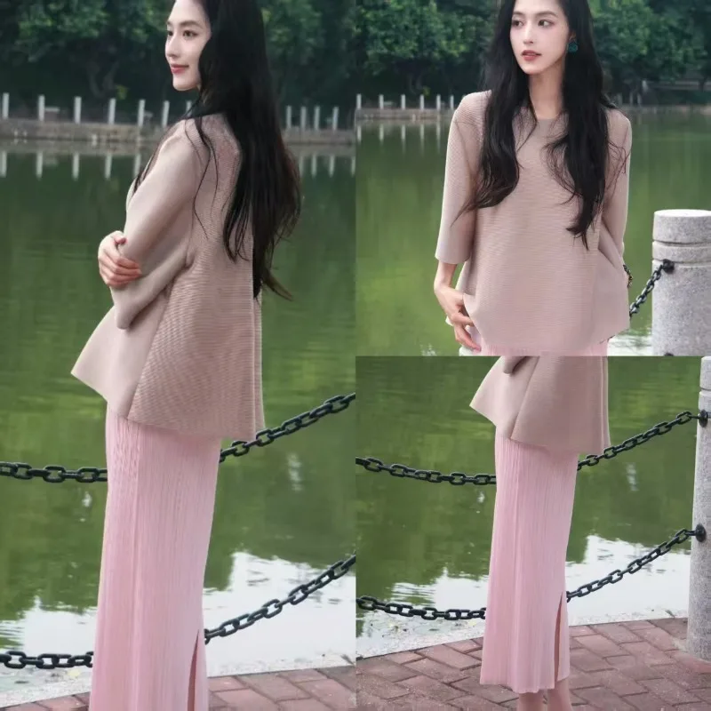 Miyake Pleated Skirt Suit 2026 Fashion Cartoon Print T-shirt Suit Female Summer New Thin Slim Casual Pants Skirt 2-piece Set