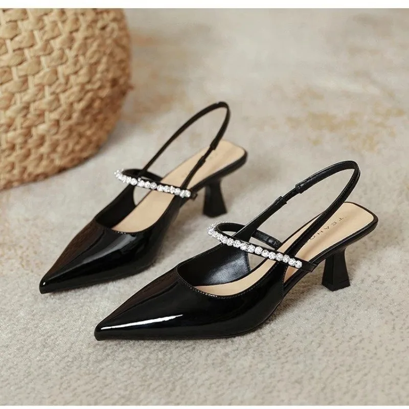 Markendesigner Spitze Stiletto-Sandalen mit Hohem Absatz für Damen, Sommerliche Strass-Verzierte Geschlossene Sandalen, Lässige Strand-Pantoletten