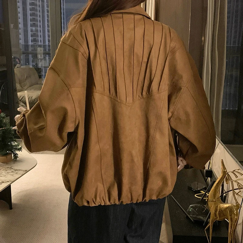 

Trendy Vintage Women's Suede/PU Fabric Loose Coat 2025 Winter Turn-down Collar Long Sleeve Jacket Female Pleated Jacket Overcoat