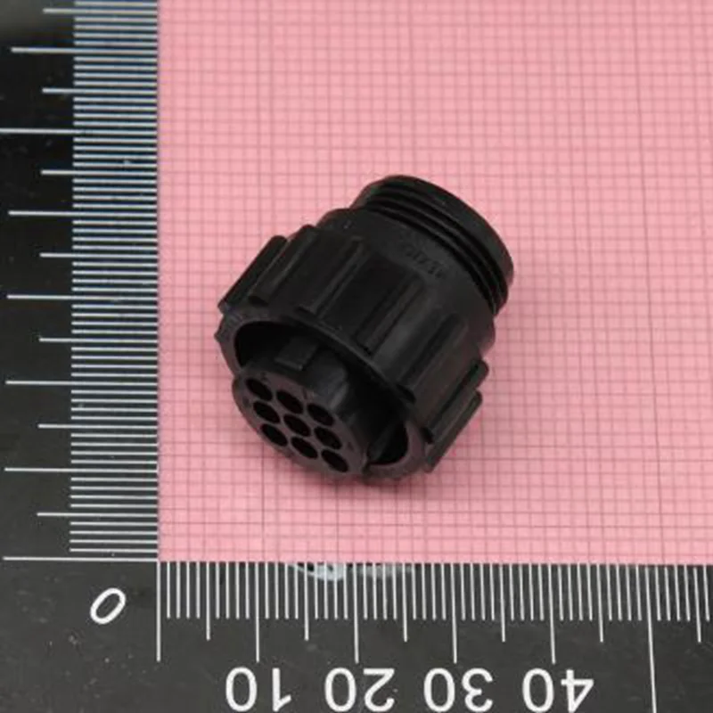 1Pcs/Lot   206708-1   TE CONNECTOR The corresponding metal needle can contact customer service