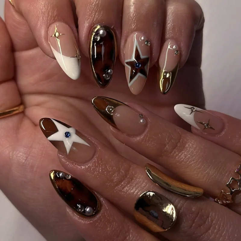 

24Pcs Brown Smudge French Full Cover Nails Tips Star Rhinestone Pearl Fake Nails Mid-length Almond Reusable Press on False Nails