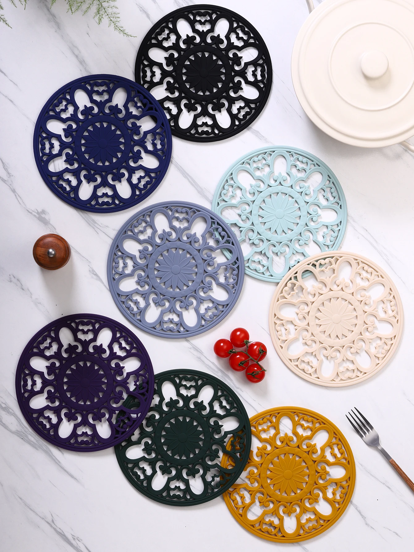 3Pcs Vintage Hollow Silicone Trivet Mat Set Heat Resistant Pot Holder Placemat Decorative Coaster for Dining Table Decor