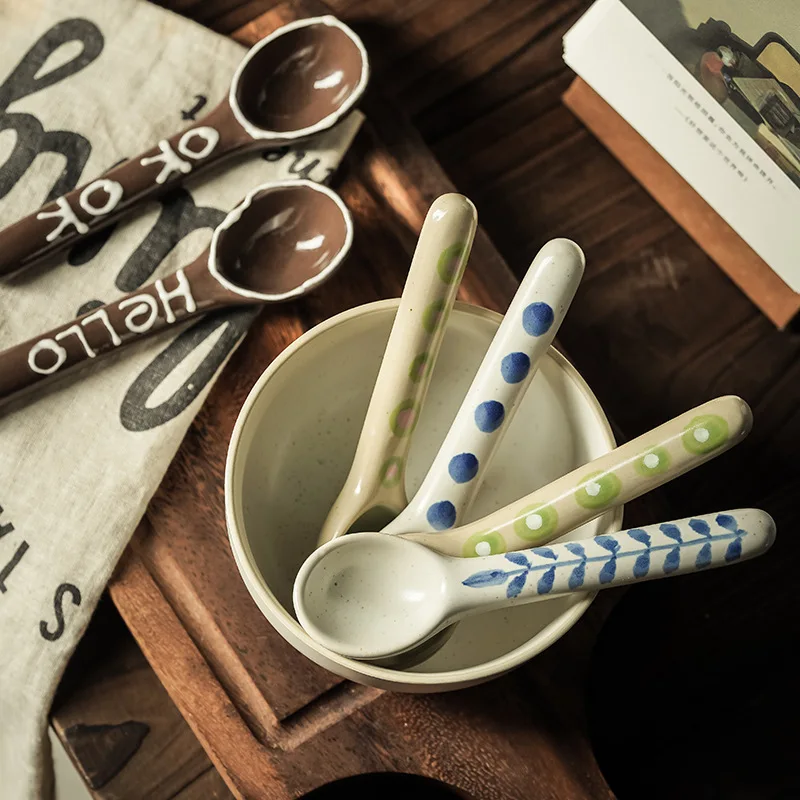 New Vintage Japanese Home Kitchen Soup Serving Handmade Ceramic Spoon High Aesthetic Value Spoons with Coarse Ceramic Soup Spoon