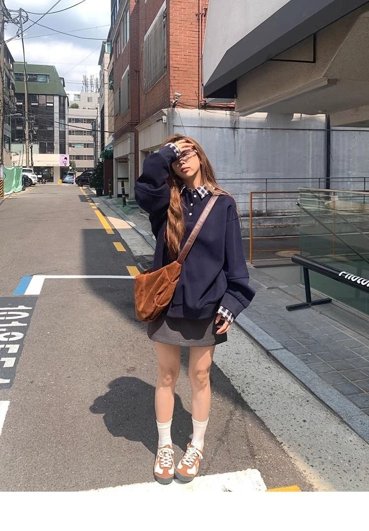 

Korean style Fake two-piece splicing plaid lapel sweater women