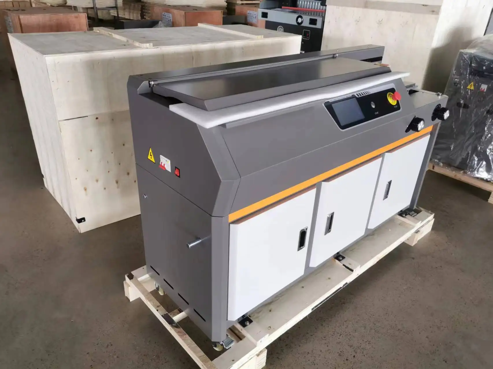 Automatic A3 Fast Speed  Perfect Binder Machinery A3 Perfect Binding Machine FRONT C70L  A3 Glue Binding Machine