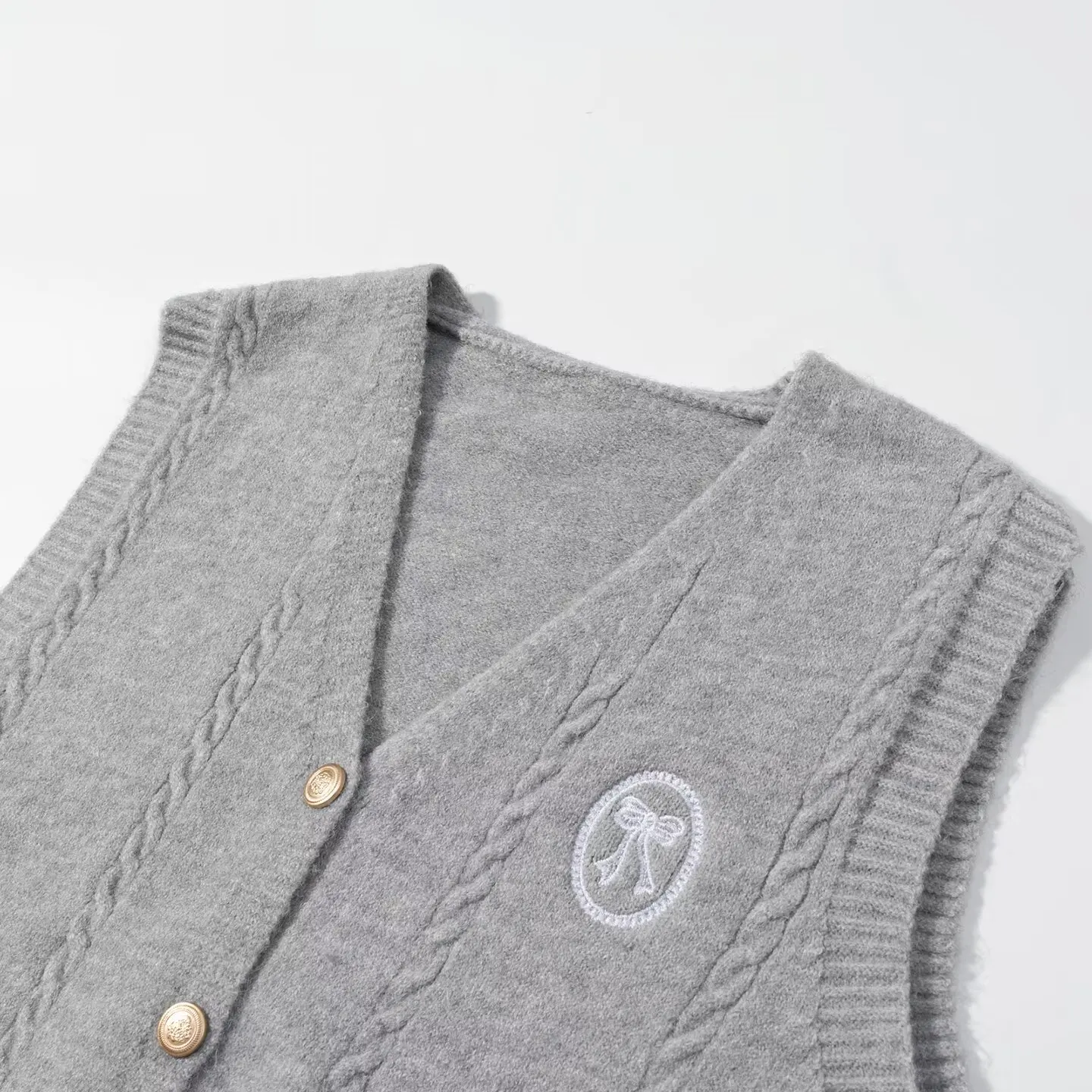 ZBZR Outono Nova Moda Fena Colete de Malha com Bordado de Borboleta de Desenho Animado Nó Topo em Camadas Estilo Universi...