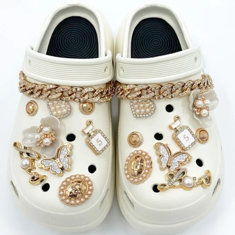 

18PCS Luxury Shoe Charms Set Accessories Hole Shoe Buckle Retro Rhinestone Butterfly Gold Chain DIY Shoes Decorations Girls Gift