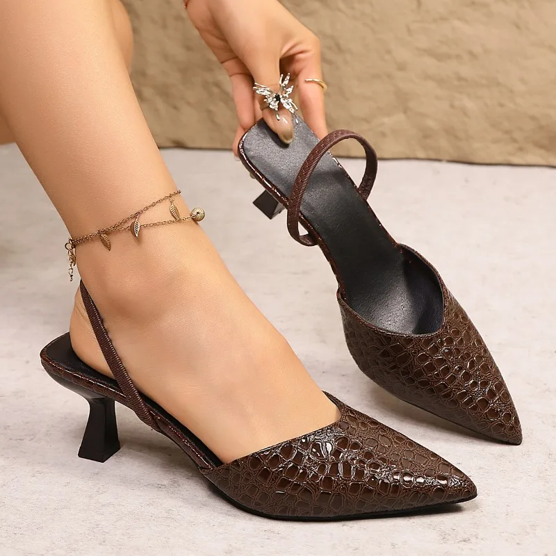 

2025 Pointed Toe Ladies Mid Heels Sandals Women's Fashion Elegant Thin Heeled Shoes Shallow Mouth New Closed Toe Sandals Zapatos