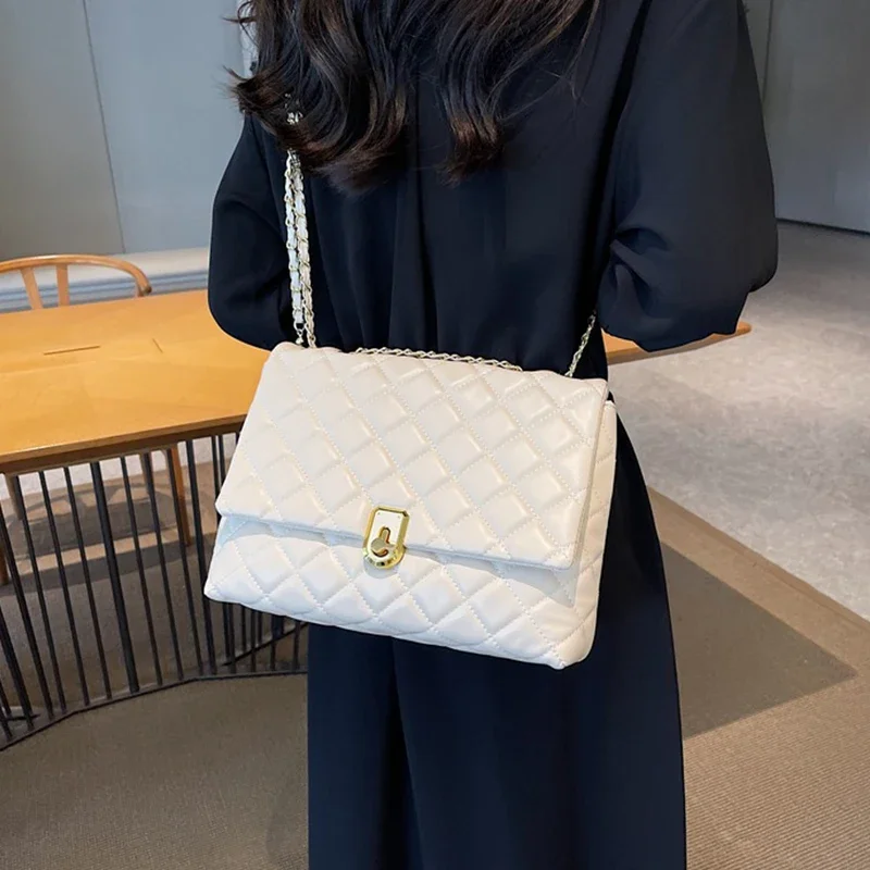 New Quilted Large Chain Shoulder Bags for Women 2024 Luxury Designer Crossbody Bags PU Leather Ladies Handbags Black White