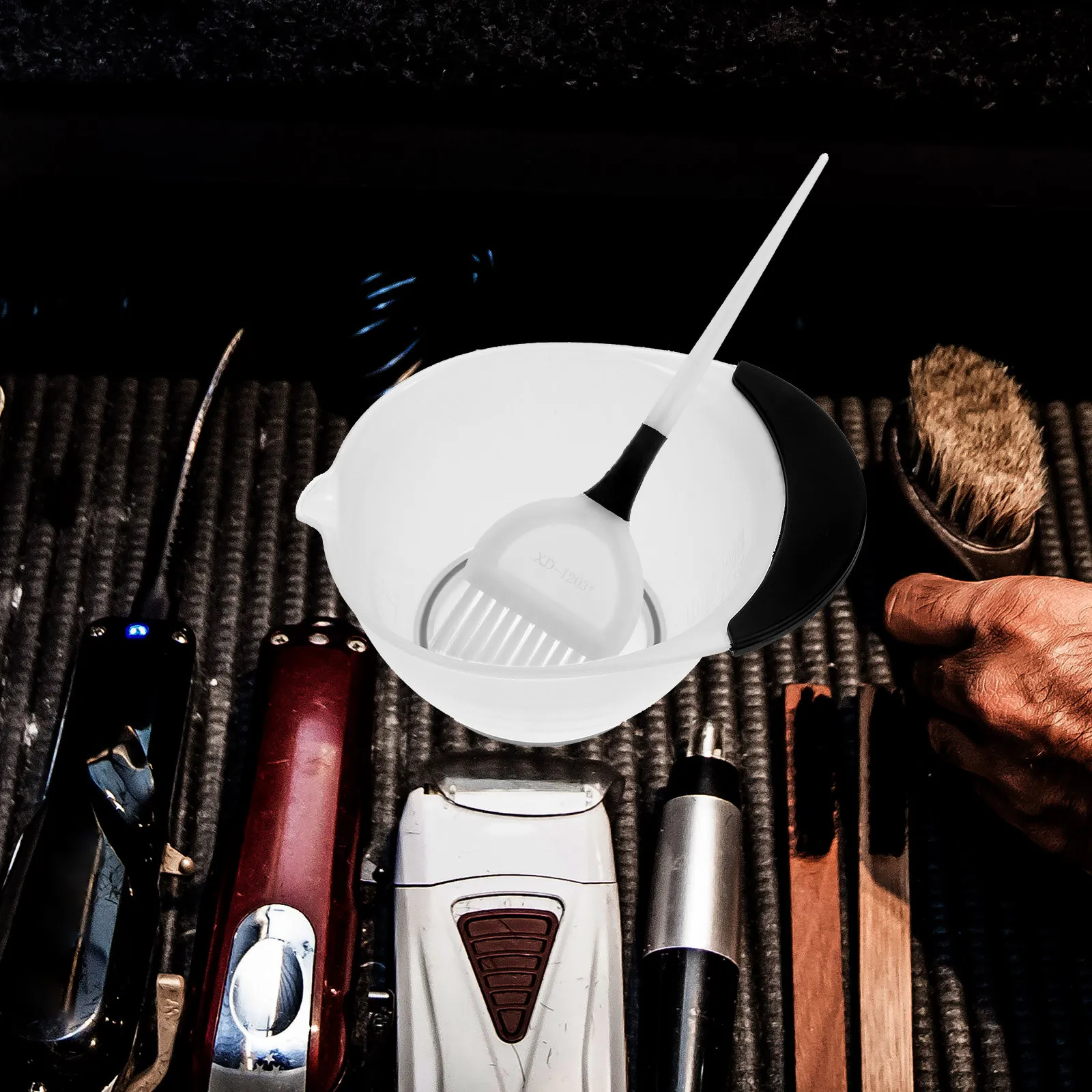 

Набор для окрашивания волос: профессиональная чаша и кисть для равномерного и стойкого нанесения краски, аксессуар для парикмахеров