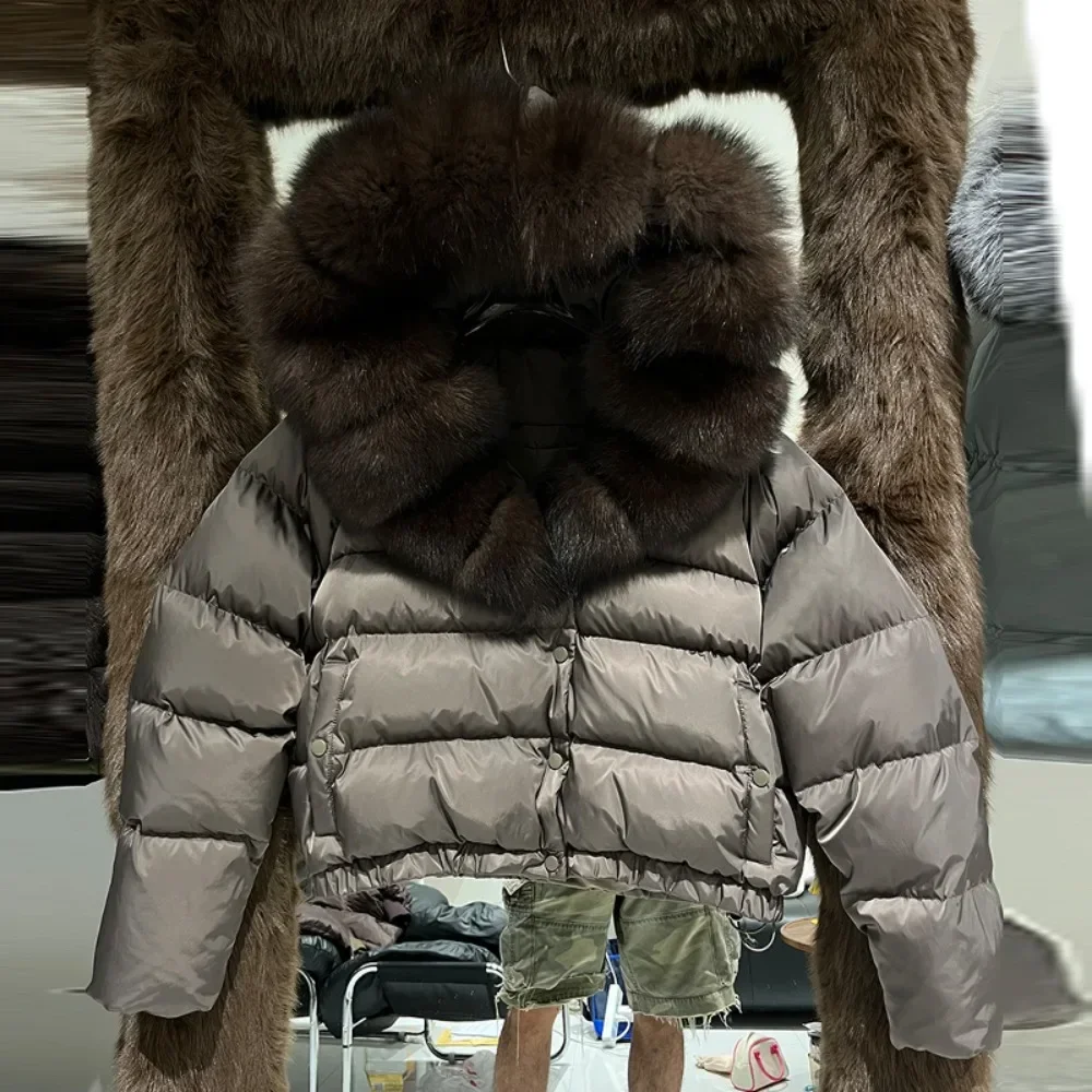 Vrouwen korte pufferjas met capuchon, natuurlijk vossenbont, bontjas, echte winter eendendonsjas, vrouwelijke parka's, echtheidsbont, uitloper