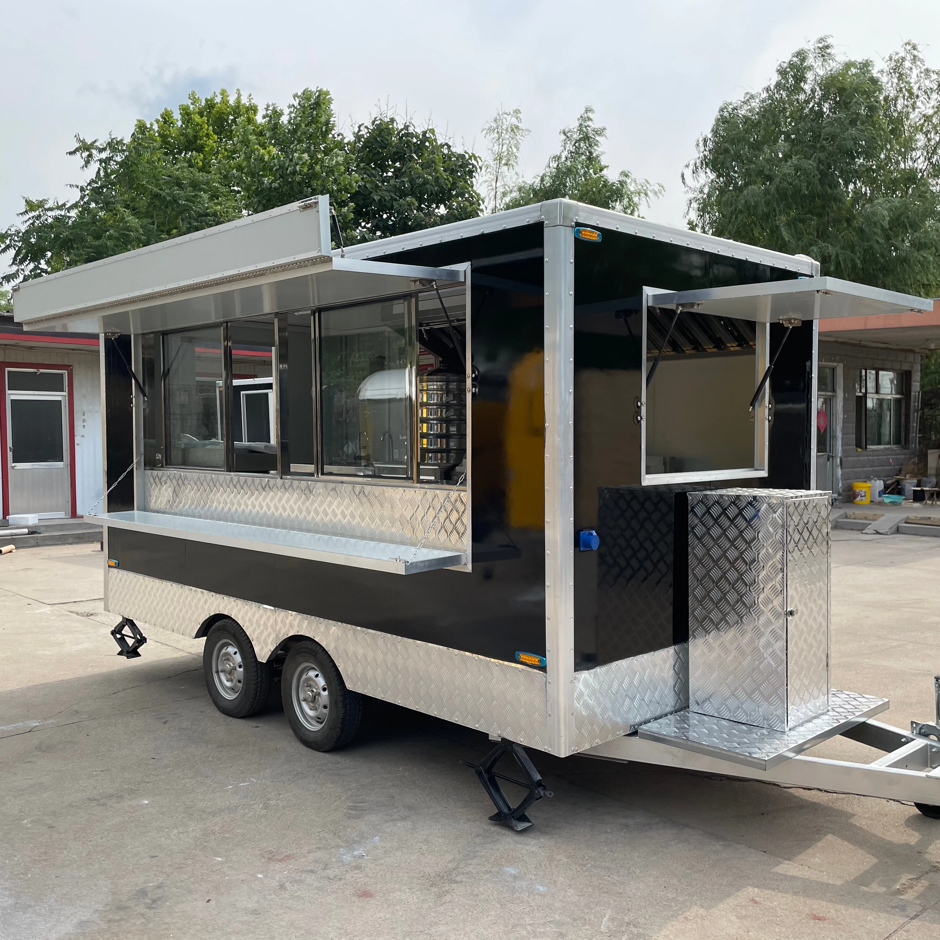 OEM Customizable Mobile Street Food Truck 4m 5m 6m Square Food Cart Free Design Color Vending Fiberglass Carts for Ice Cream