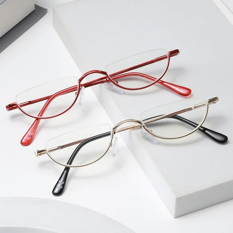 Occhiali da lettura classici da 3 pezzi Occhiali da vista con cerniera a molla per lettori di moda con blocco della luce blu da +100 a +350