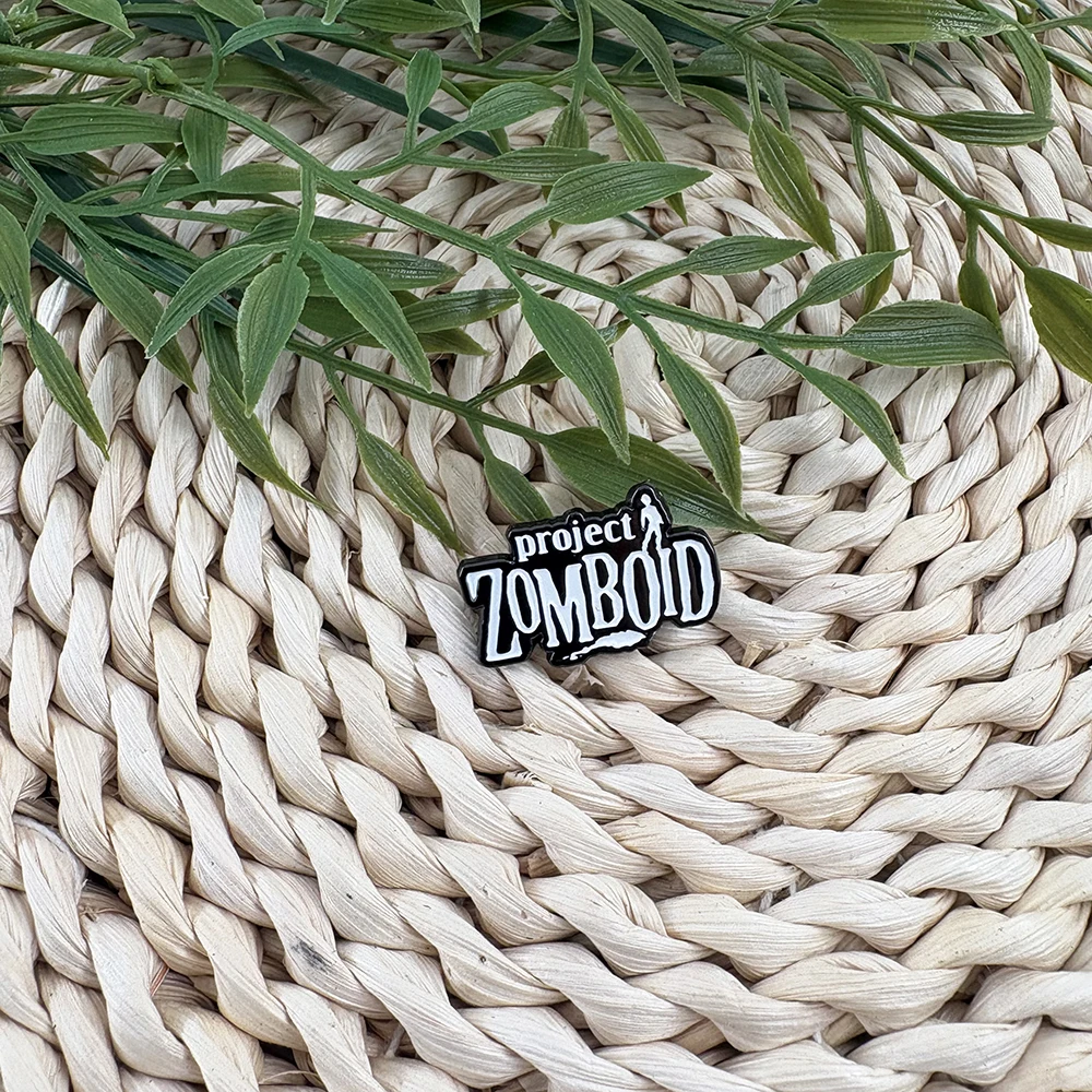 P-Project Zomboid Spiel-Logo-Brosche, Horror-Spiel-Anstecknadel für Gamer, Fans, Sammler, Zombie-Survival-Deko – Detail 9