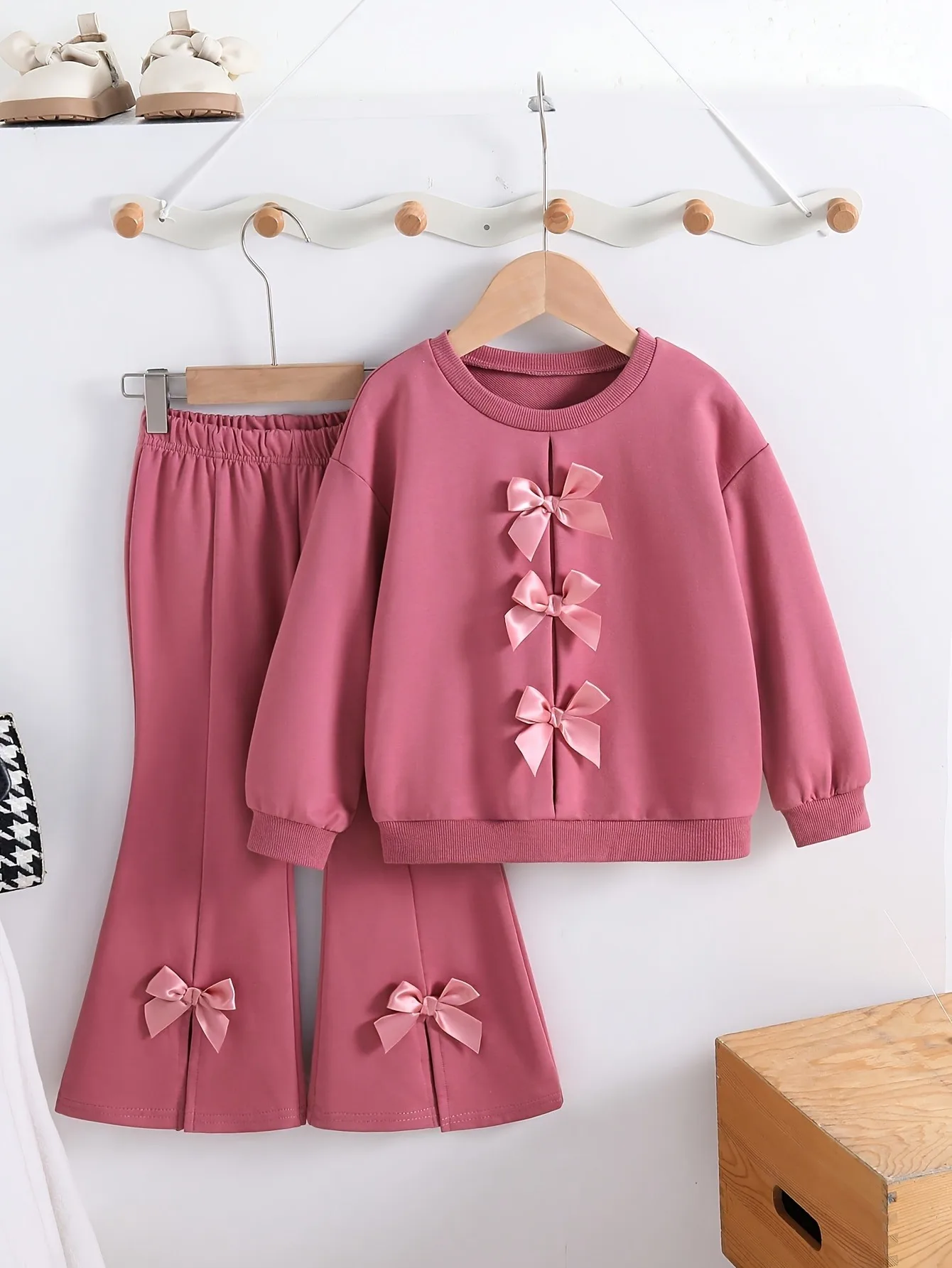 Kids Girls 2-Piece Sweet Tracksuit Set, Dusty Pink Crew Neck Long Sleeve Sweatshirt With 3 Satin Bow Decor & Elastic Waist Split