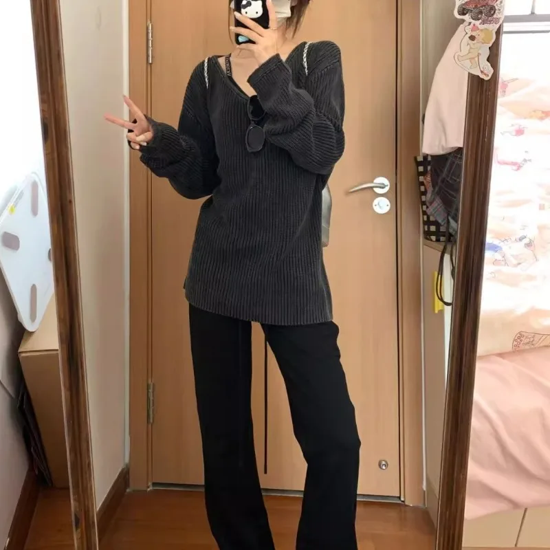 V-neck Washed Solid Color Casual Long-sleeved Sweater Women 2025 Autumn New High Street Fashion All-match Knitted Pullover