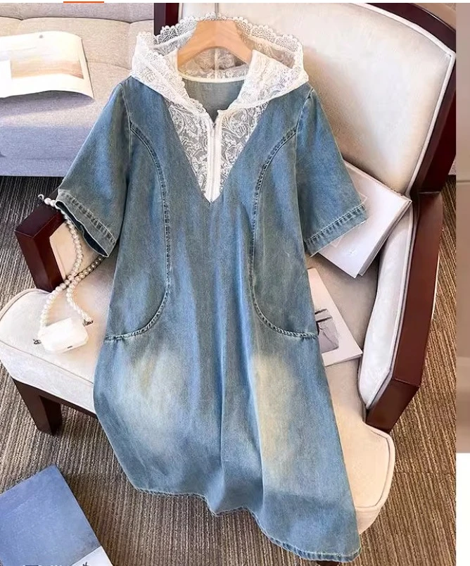 Abito estivo in denim con giunture con cappuccio in pizzo elegante di grandi dimensioni Moda donna Abiti a trapezio a maniche corte con riduzione dell'età allentata blu