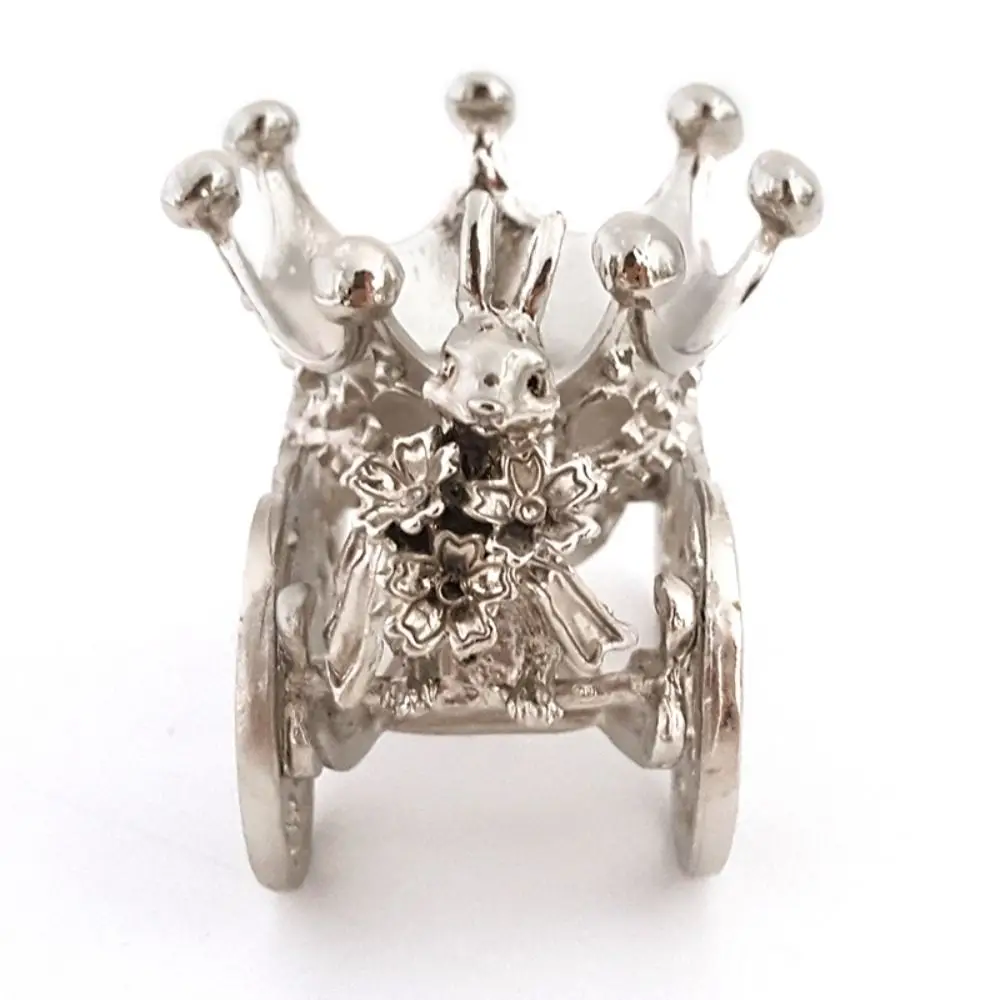 

Unique Carriage Crystal Ball Stand Elk Antler Metal Jewelry Holder Necklace Display Stand Jewelry Tray Crystal Ball Placement